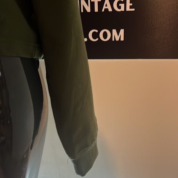 Umbro crop jumper size 12 - Picture 2 of 6